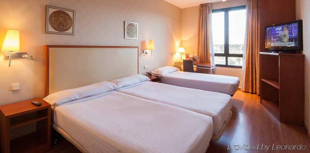 Th Boadilla Hotel Boadilla del Monte Luaran gambar
