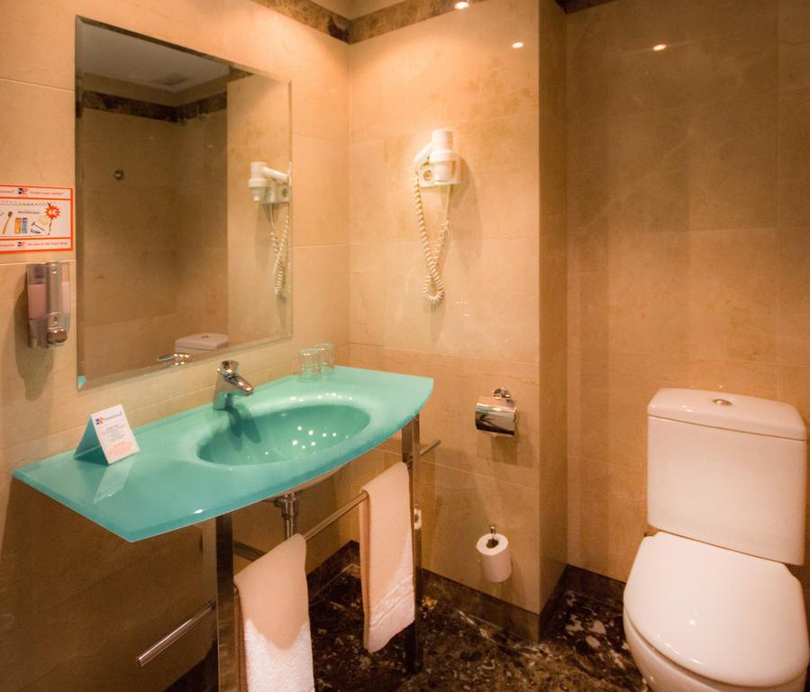 Th Boadilla Hotel Boadilla del Monte Luaran gambar